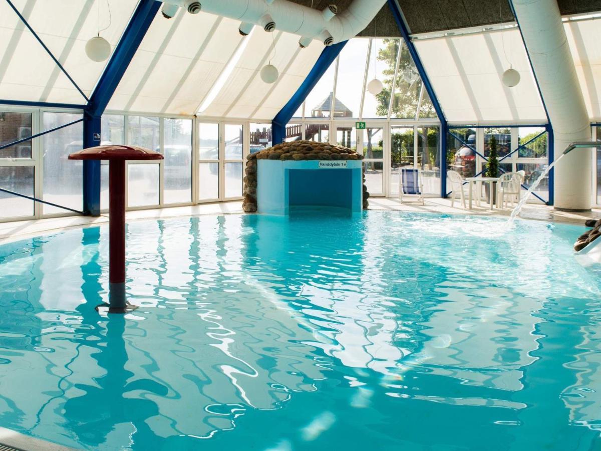 6 Person Holiday Home On A Holiday Park In Hejls Екстериор снимка