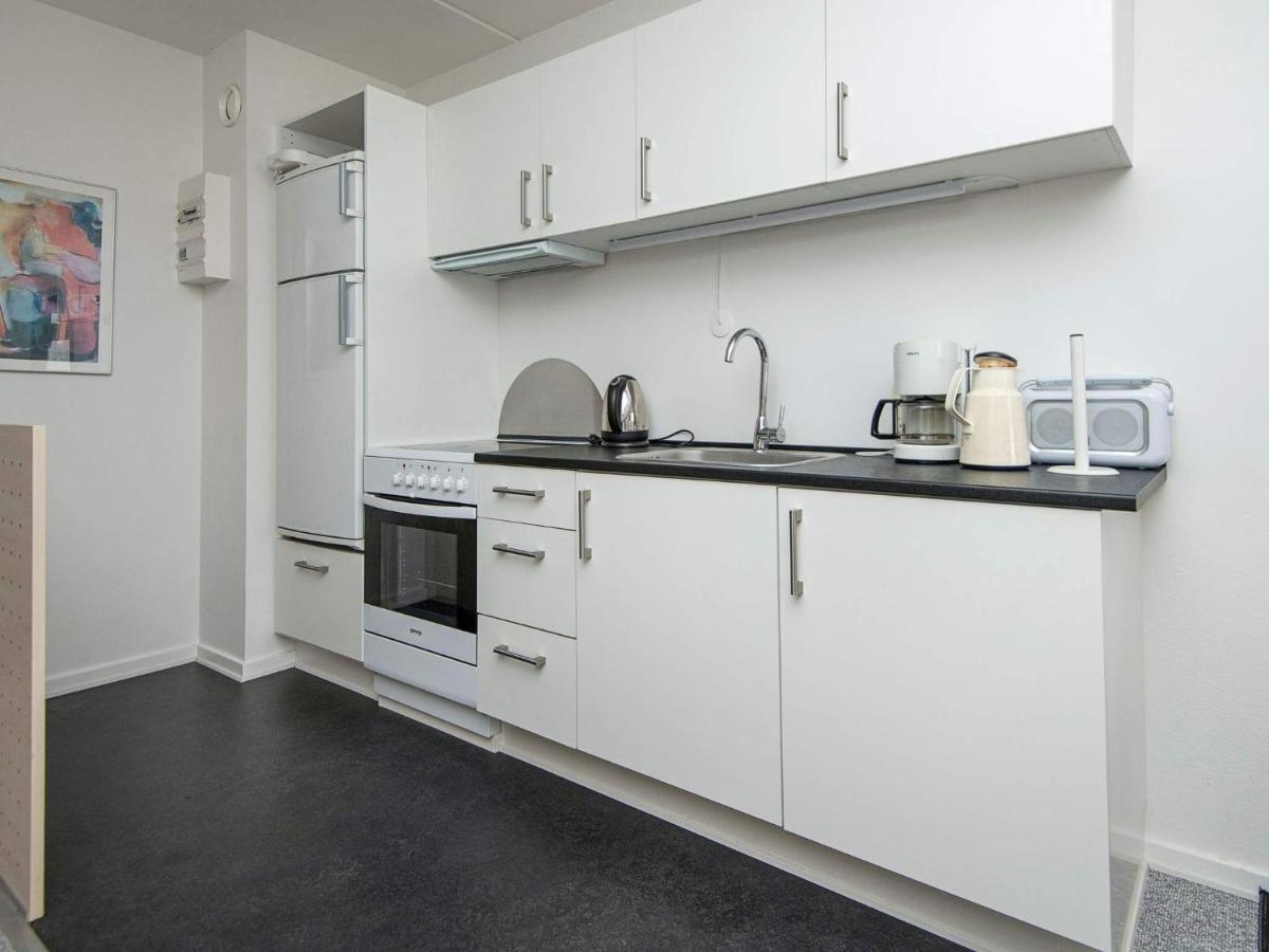 6 Person Holiday Home On A Holiday Park In Hejls Екстериор снимка