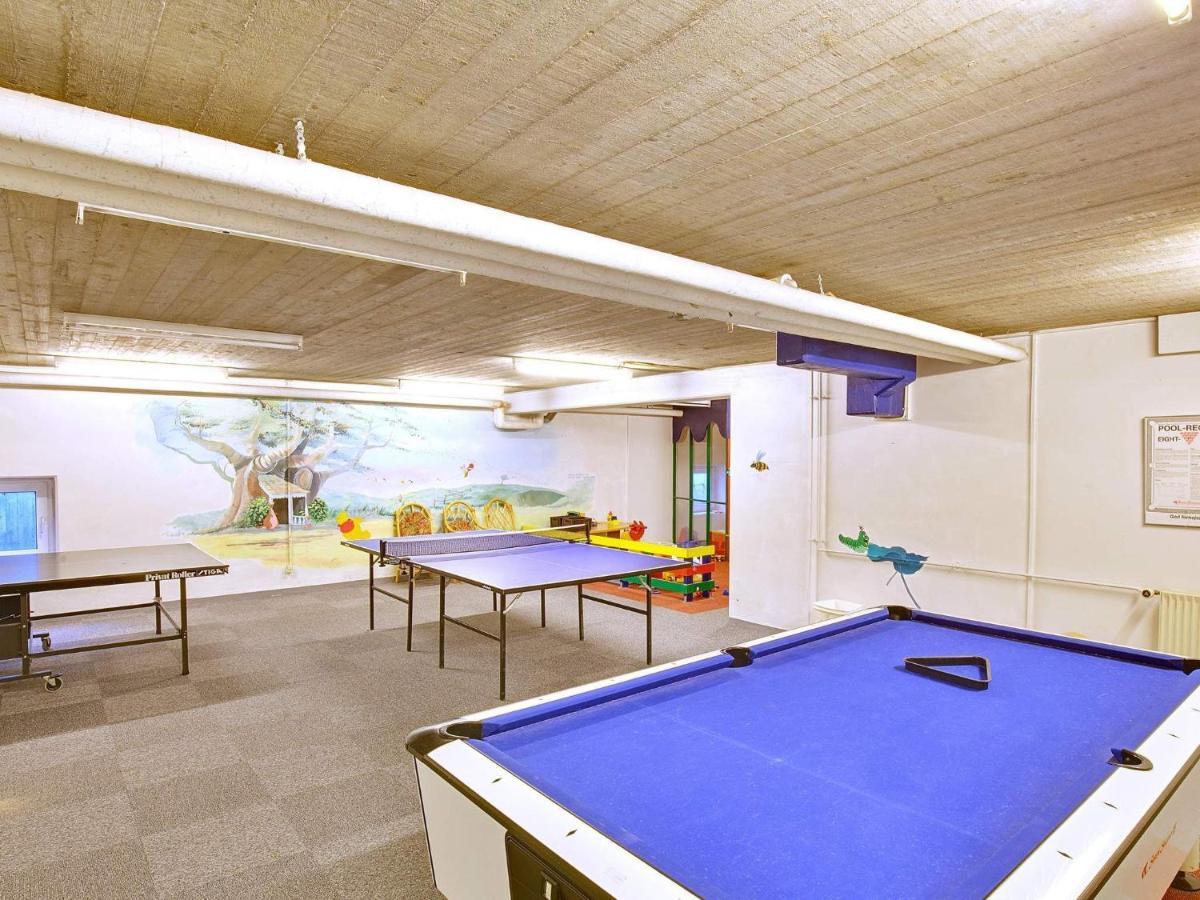 6 Person Holiday Home On A Holiday Park In Hejls Екстериор снимка